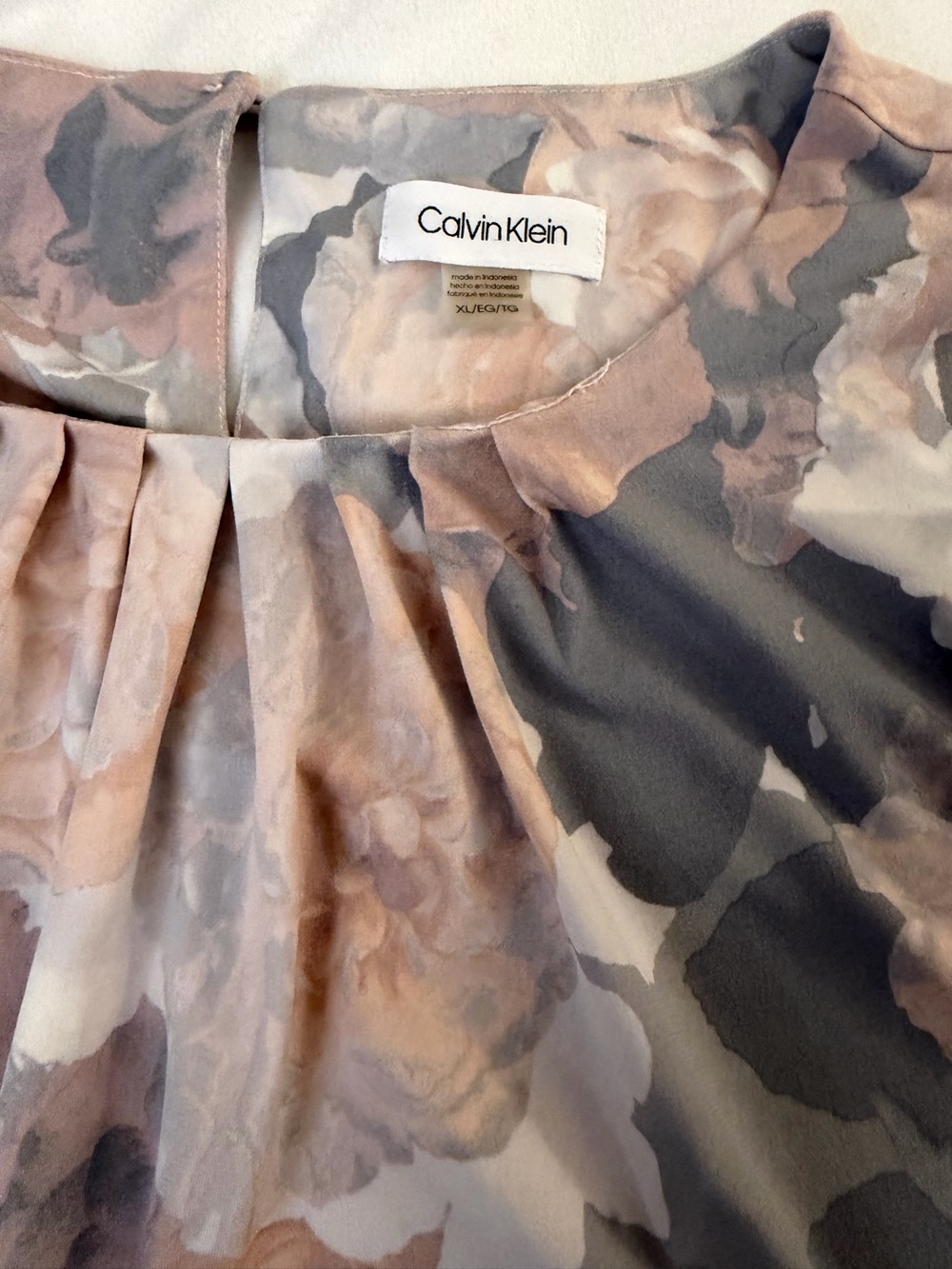 Calvin Klein Pleated Neck Floral Blouse in Blush and Slate